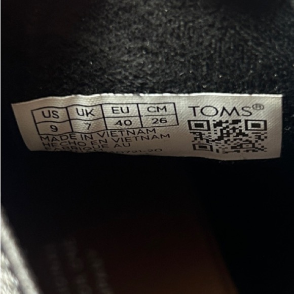 Toms Black Ankle Booties with Tan Wedge - Picture 12 of 12